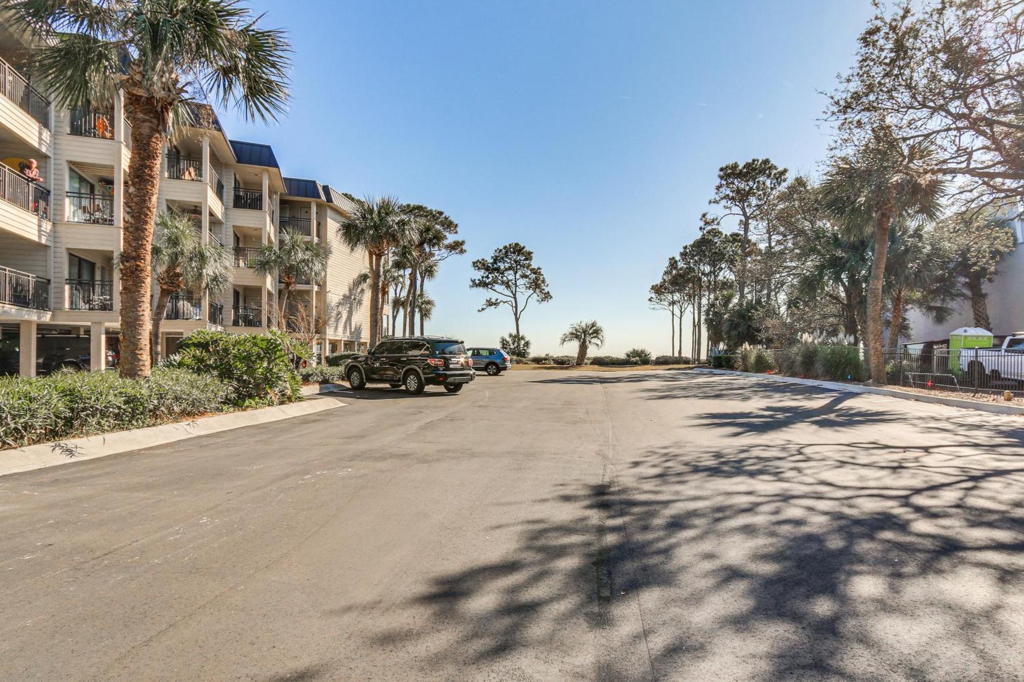 Coastal Condo With Pool And Direct Beach Access! Хилтън Хед Айлънд Екстериор снимка